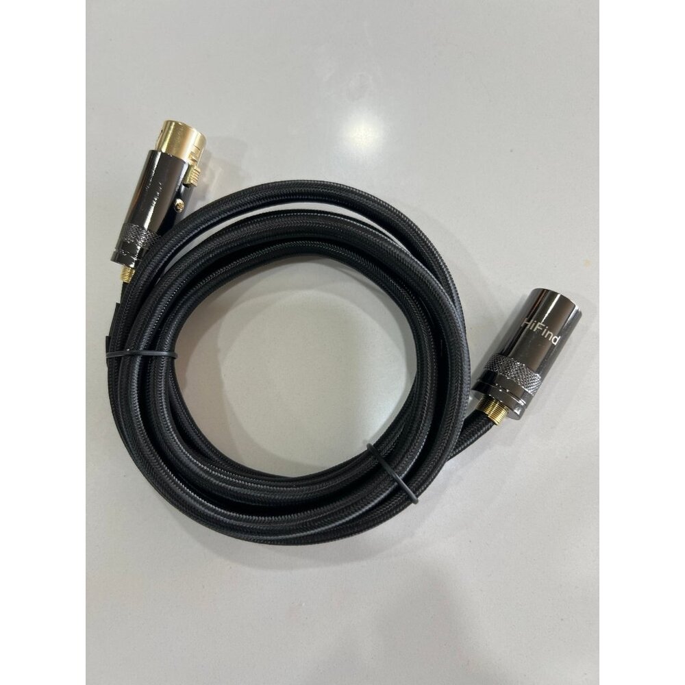HiFind digital optical audio cable with Toslink connectors.